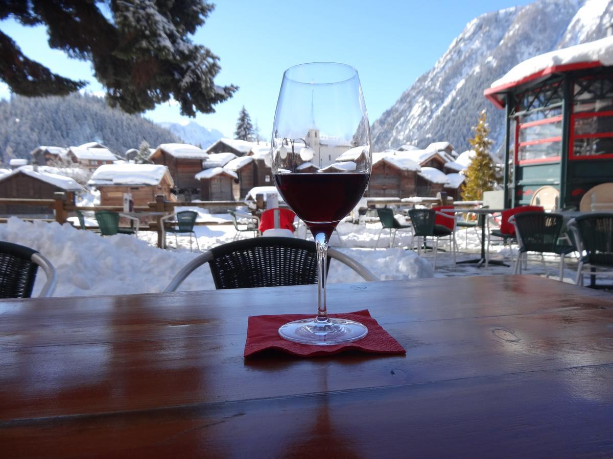 Hotel Blattnerhof Blatten bei Naters Luaran gambar